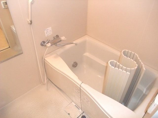 バス・シャワールーム　別部屋参考写真