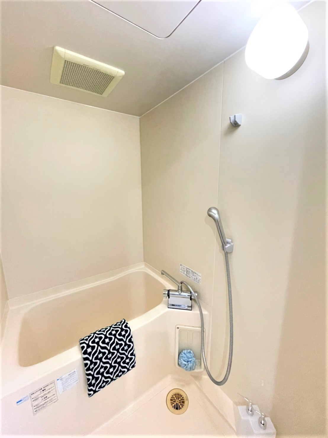 バス・シャワールーム　※別部屋写真