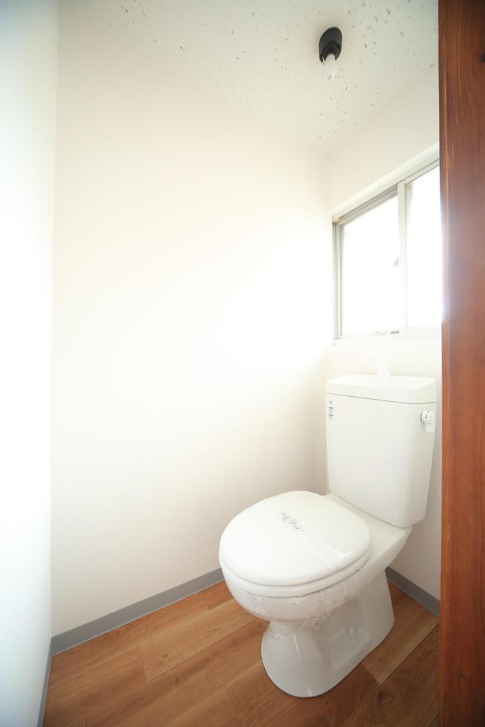 高木アパートのトイレ写真