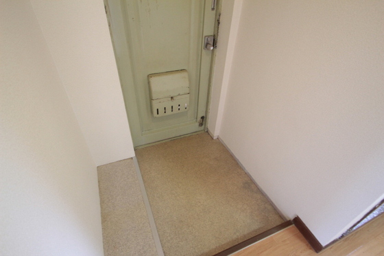 玄関　※別部屋の写真です