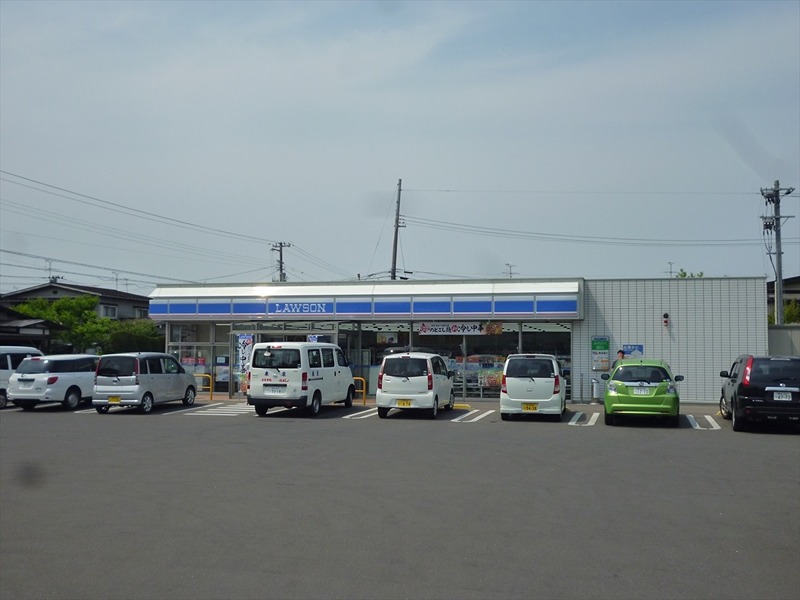 コンビニ　ローソン 弘前城東北一丁目店（コンビニ）まで550m