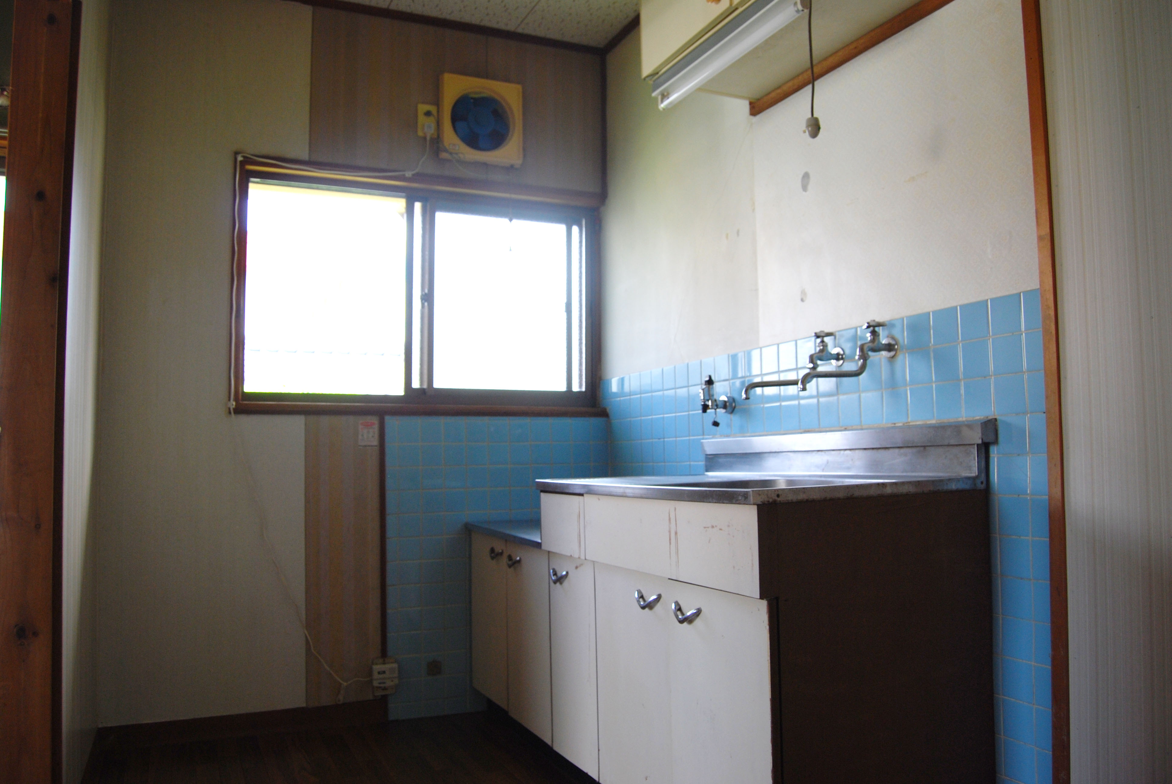 キッチン　※類似タイプの写真です。現状優先します。