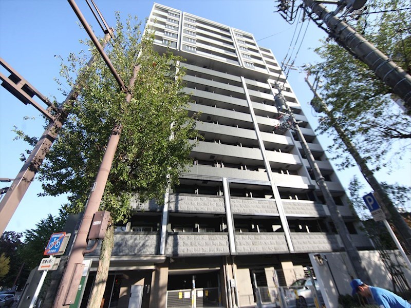 【名古屋市東区葵のマンションの建物外観】