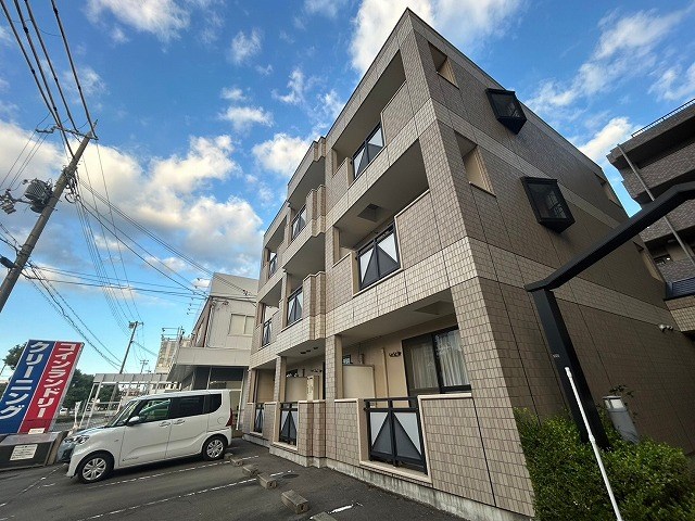 姫路市北条宮の町のマンションの建物外観