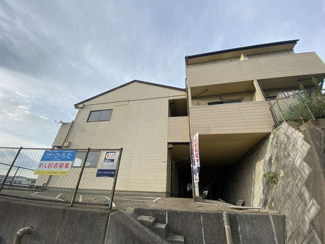 北九州市八幡東区大宮町のアパートの建物外観