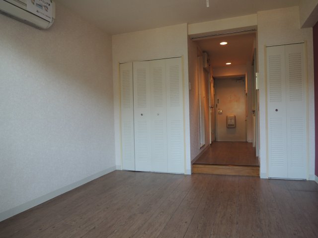 居室・リビング　洋室5.5帖【ジュネス桜ヶ丘】