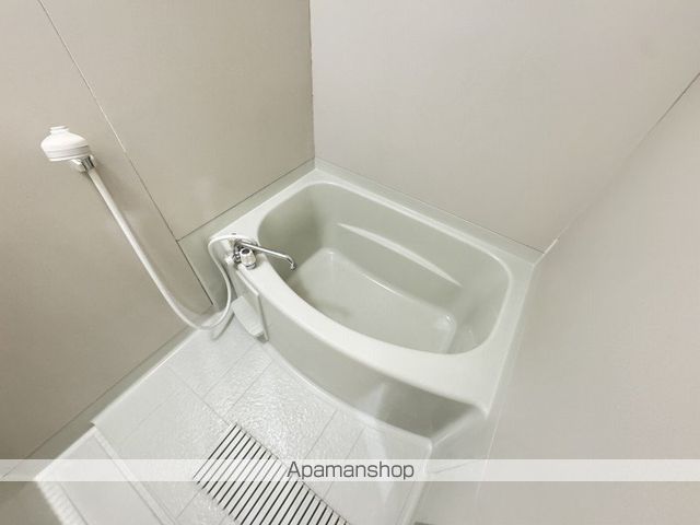 ＪＲ日豊本線 錦江駅 徒歩16分 2階建 築31年の風呂写真