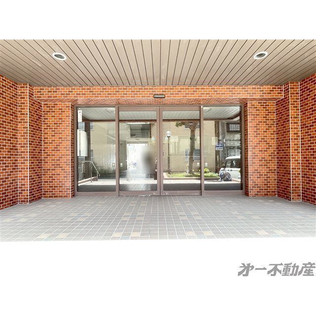 エントランス　エントランス