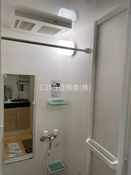 バス・シャワールーム　浴室乾燥　暖房　涼風