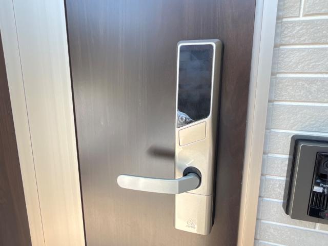 玄関　電子キー
