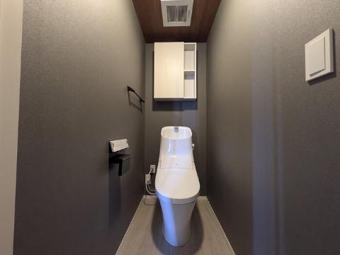 トイレ　トイレ