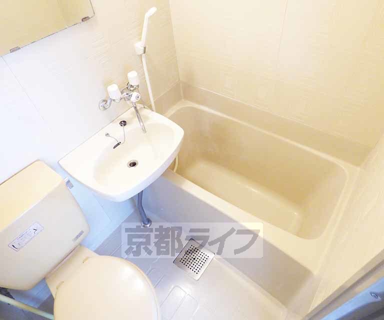 バス・シャワールーム　綺麗なバスです。