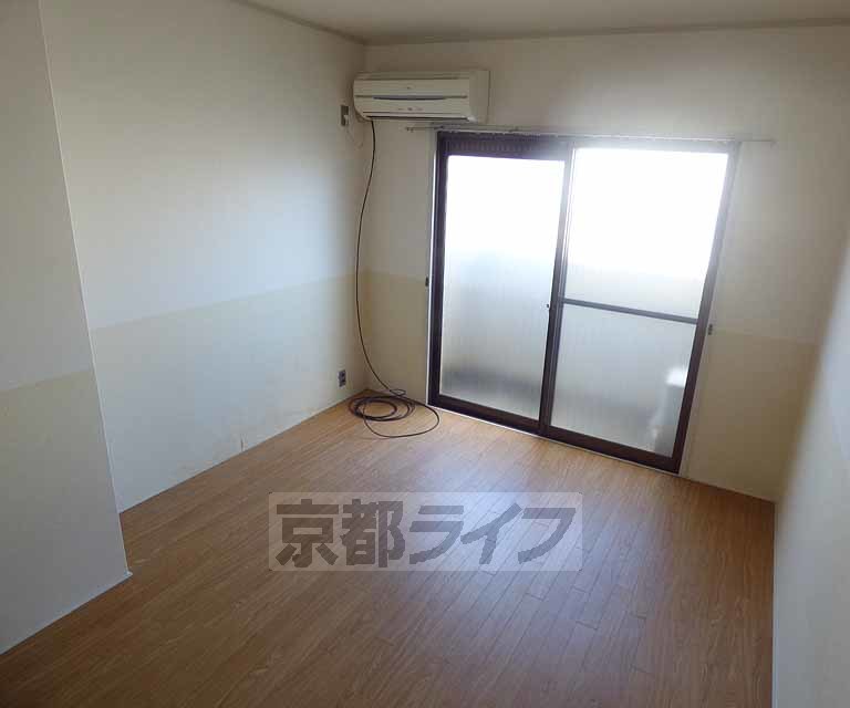 居室・リビング　綺麗な室内です。