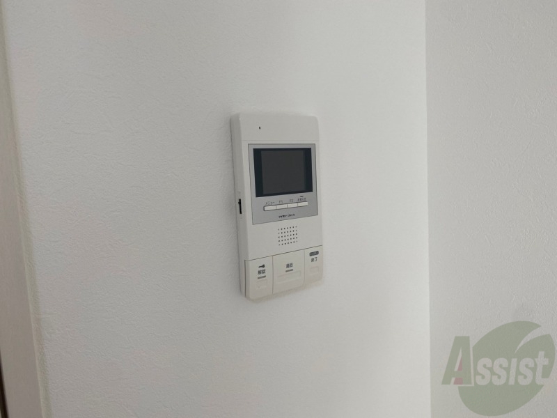 セキュリティ　ＴＶモニター付インターホンです。来客者の顔が見えるので安心！