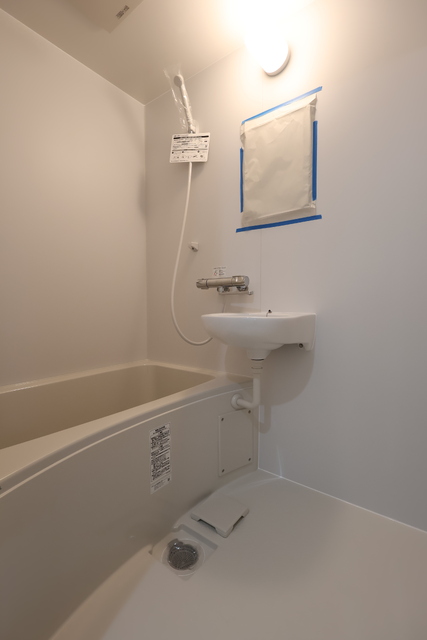 バス・シャワールーム　☆洗面ボウル付きの浴室☆