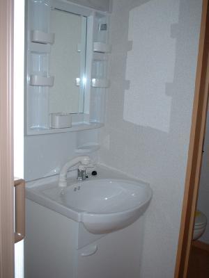 洗面設備　嬉しい洗面化粧台付き