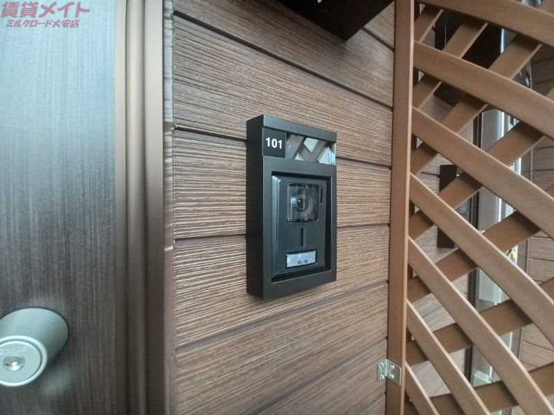 セキュリティ　同型反転部屋写真です。