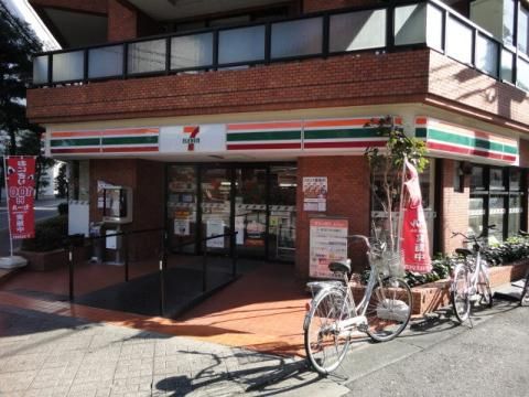 コンビニ　セブン-イレブン川口駅西口店（コンビニ）まで1257m