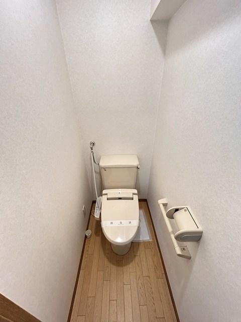 トイレ　トイレ