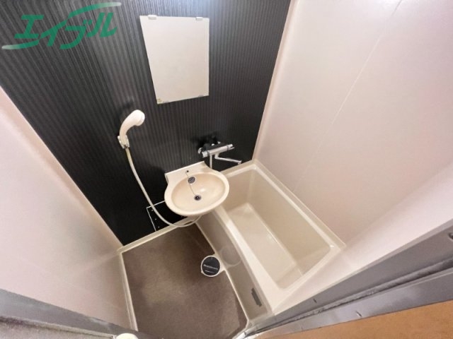 バス・シャワールーム　同物件別室写真