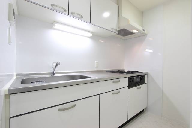 キッチン　キッチンも広めで使いやすいですね