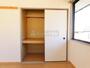 収納　各洋室には収納あり