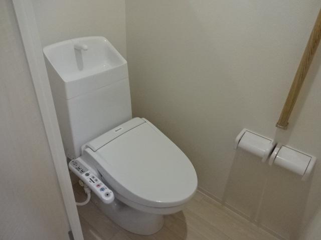 トイレ　シャワー付トイレ