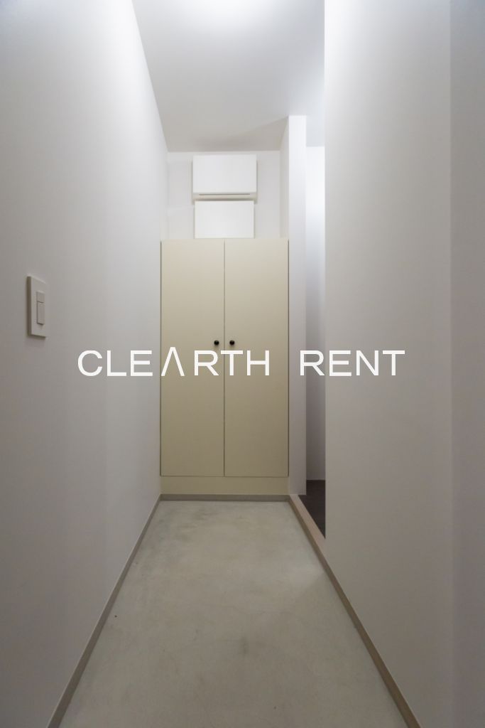 玄関　収納もある玄関です