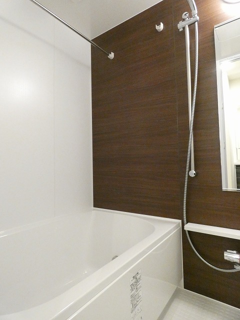 バス・シャワールーム　バス