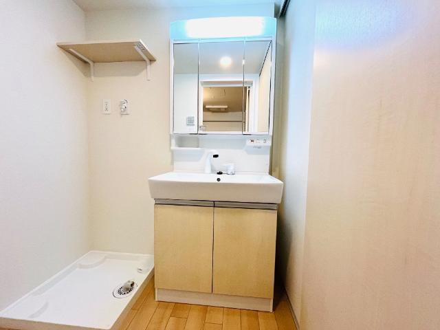 洗面設備　洗髪洗面化粧台