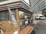 コンビニ　セブン-イレブン 大阪南堀江４丁目店（コンビニ）まで76m