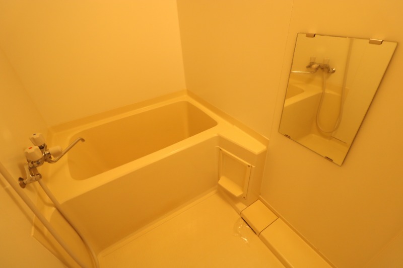 バス・シャワールーム　綺麗な浴室です♪