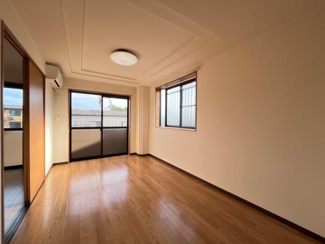 居室・リビング　リビング