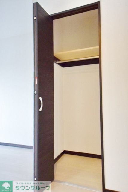 収納　奥行きのある広々とした収納スペース