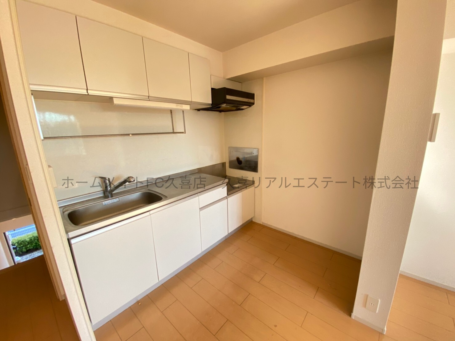 キッチン　同建物別号室！