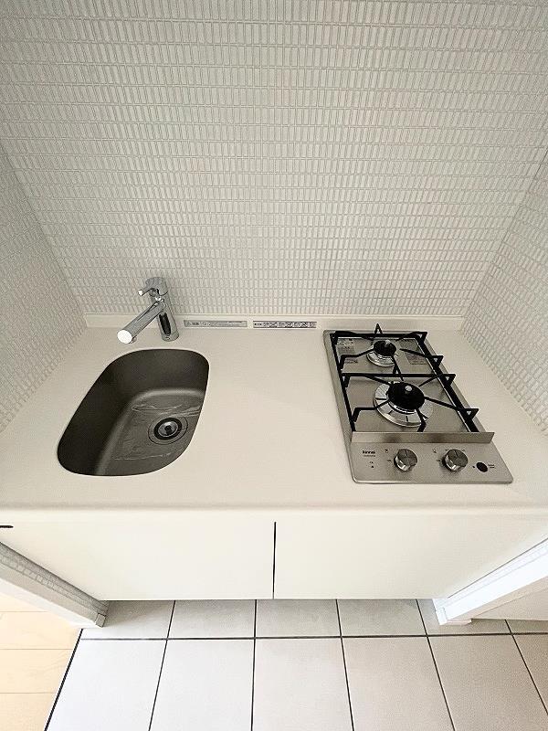 キッチン　システムキッチン・２口コンロ