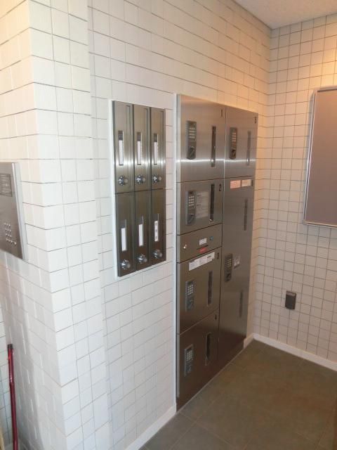 その他共有部分　宅配ボックスも完備しています。