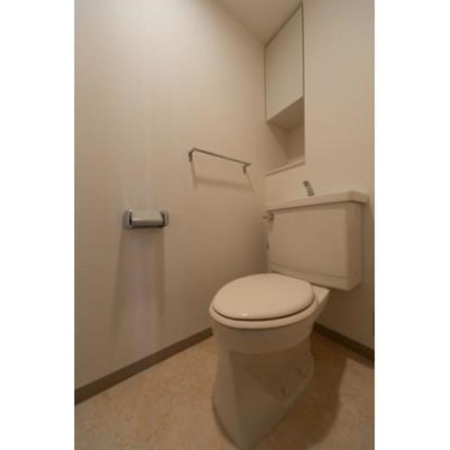 トイレ　※写真は同タイプ住戸です。