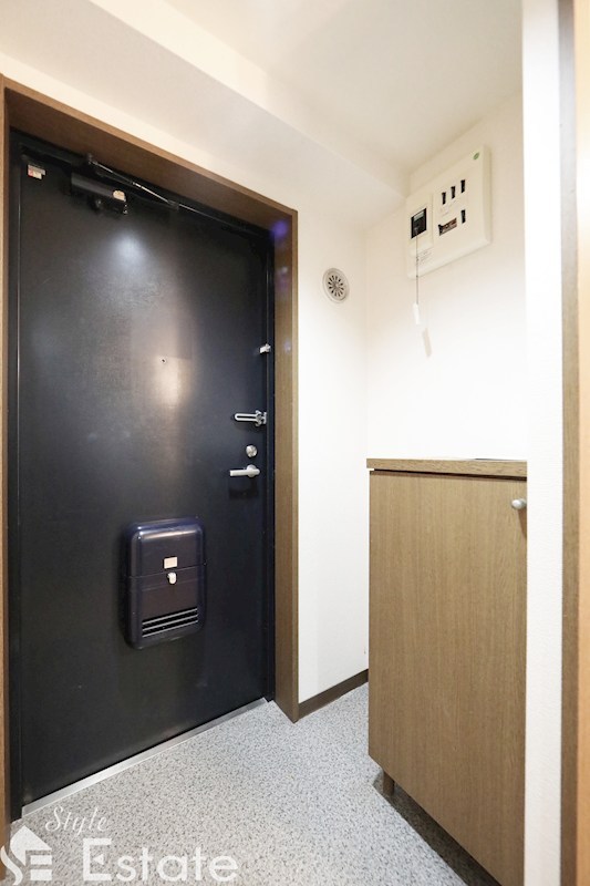 玄関　玄関　シューズボックス