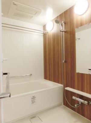 バス・シャワールーム　※同タイプ参考写真