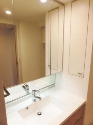 洗面設備　※同タイプ参考写真