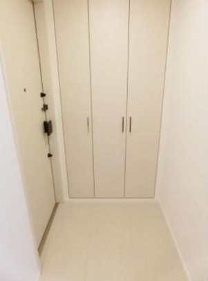 玄関　※同タイプ参考写真