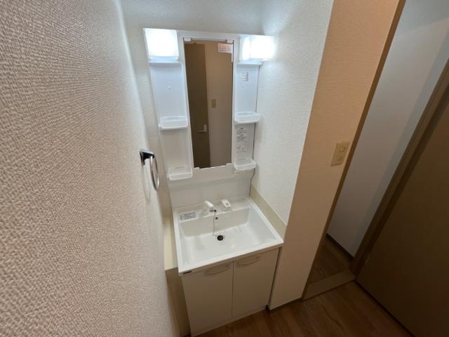 洗面設備　洗髪洗面化粧台