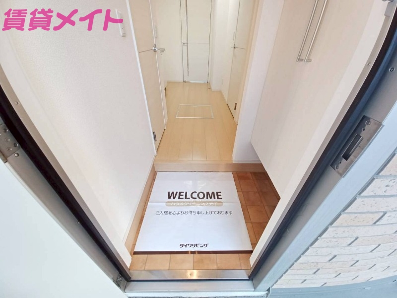 玄関　別部屋参考写真です