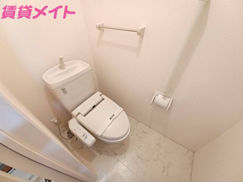 トイレ　別部屋参考写真です