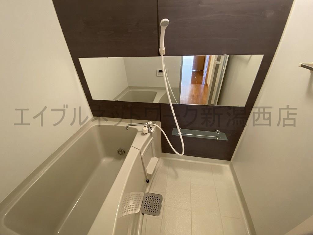 バス・シャワールーム　参考写真