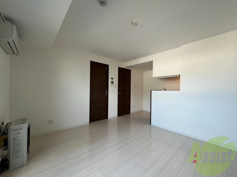 居室・リビング　広くてキレイなお部屋が広がっていて、充実した生活が送れそう。
