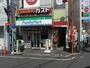 コンビニ　ファミリーマート（コンビニ）まで90m