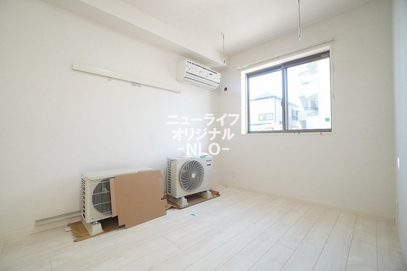 その他部屋・スペース　エアコン、室内物干し付き☆　※建築時のお写真です。