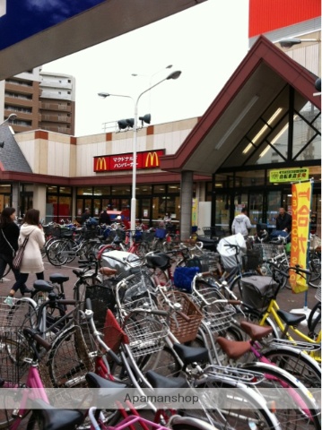 飲食店　マクドナルド瑞光関西スーパー店（飲食店）まで366m